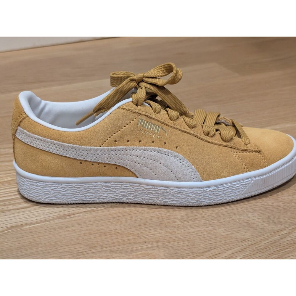 Puma Suede Classic Low Top Mustard Yellow Sneakers White Rubber Sole (5.5)